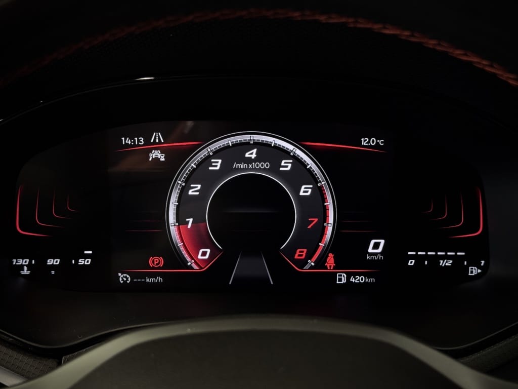 SEAT Arona — foto 29