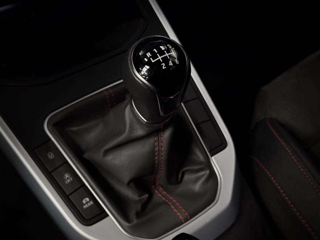 SEAT Arona — foto 37