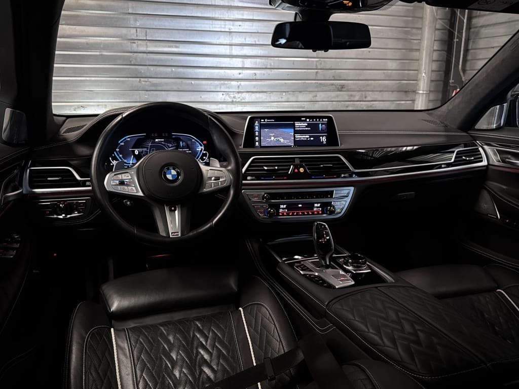 BMW 7 — foto 5