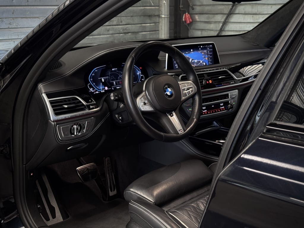 BMW 7 — foto 6