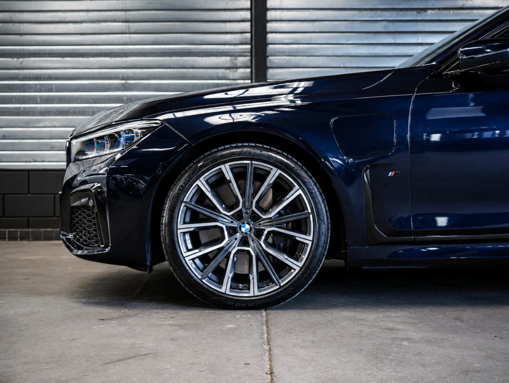 BMW 7 — foto 11