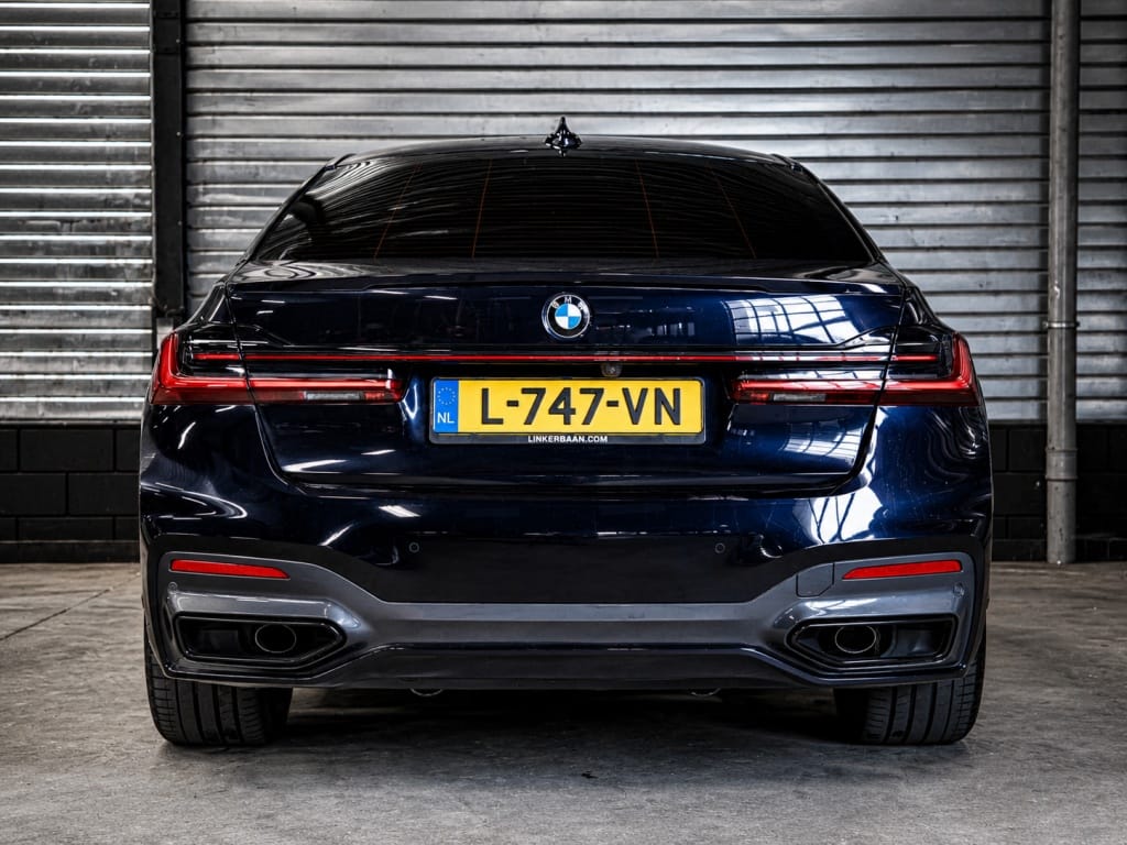 BMW 7 — foto 14