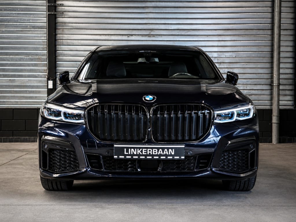BMW 7 — foto 15