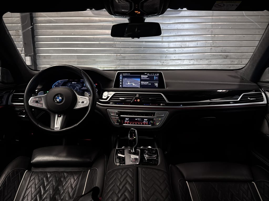 BMW 7 — foto 19