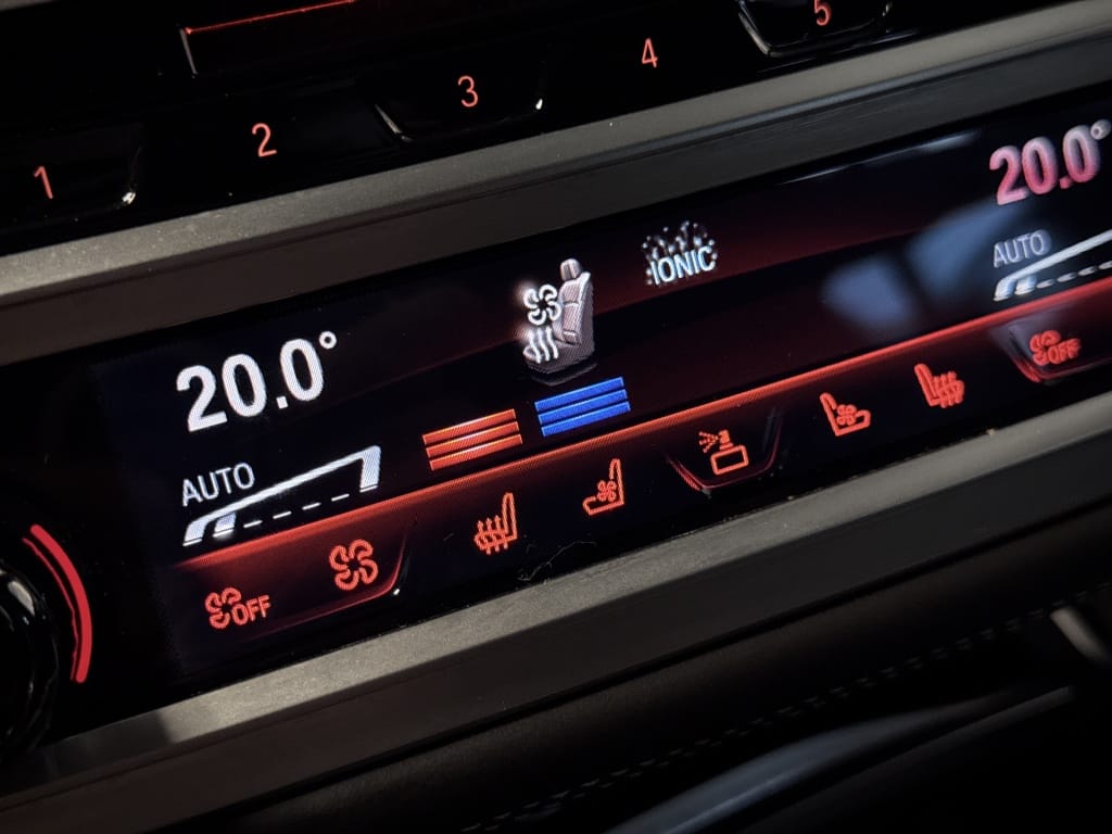 BMW 7 — foto 27