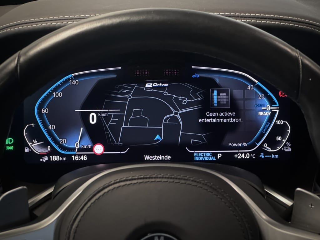 BMW 7 — foto 37