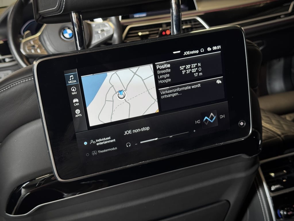 BMW 7 — foto 58