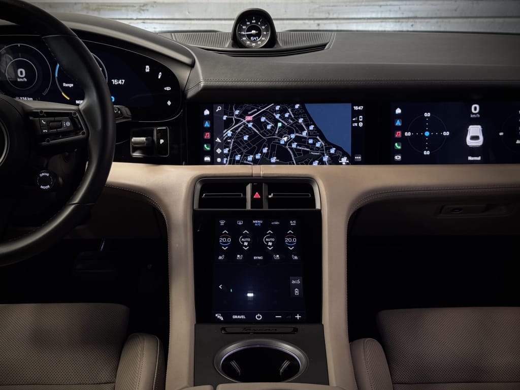 Porsche Taycan Cross Turismo — foto 26