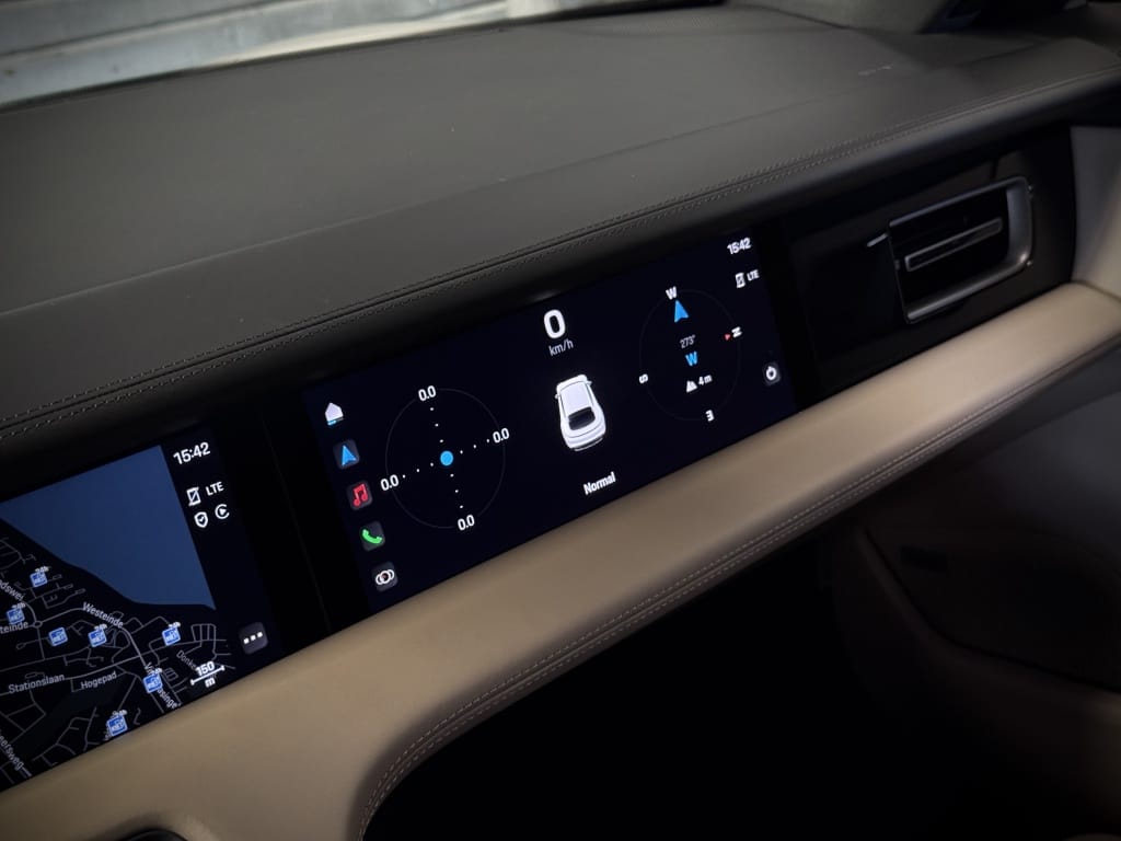 Porsche Taycan Cross Turismo — foto 36