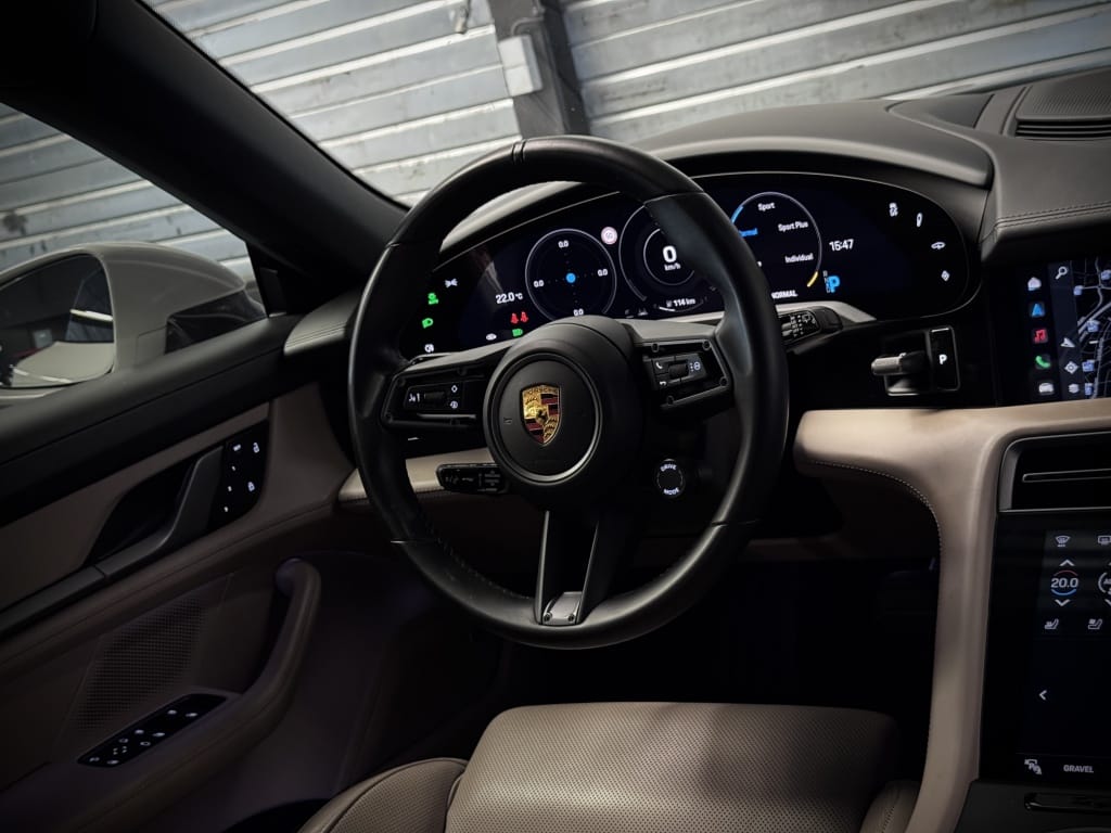 Porsche Taycan Cross Turismo — foto 48