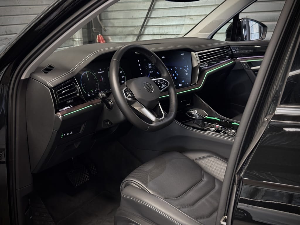 Volkswagen Touareg — foto 6