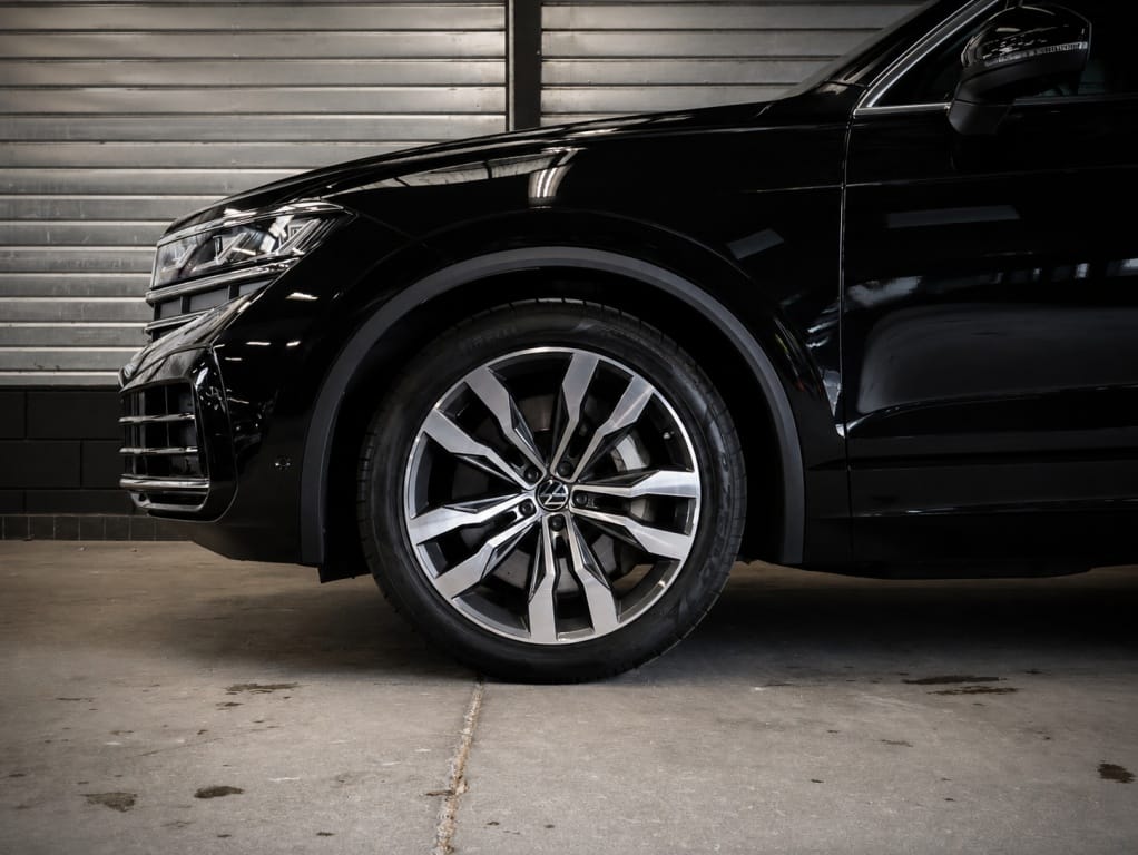 Volkswagen Touareg — foto 11