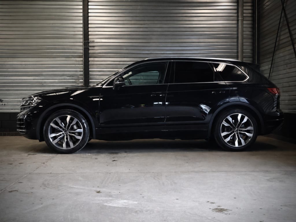 Volkswagen Touareg — foto 12