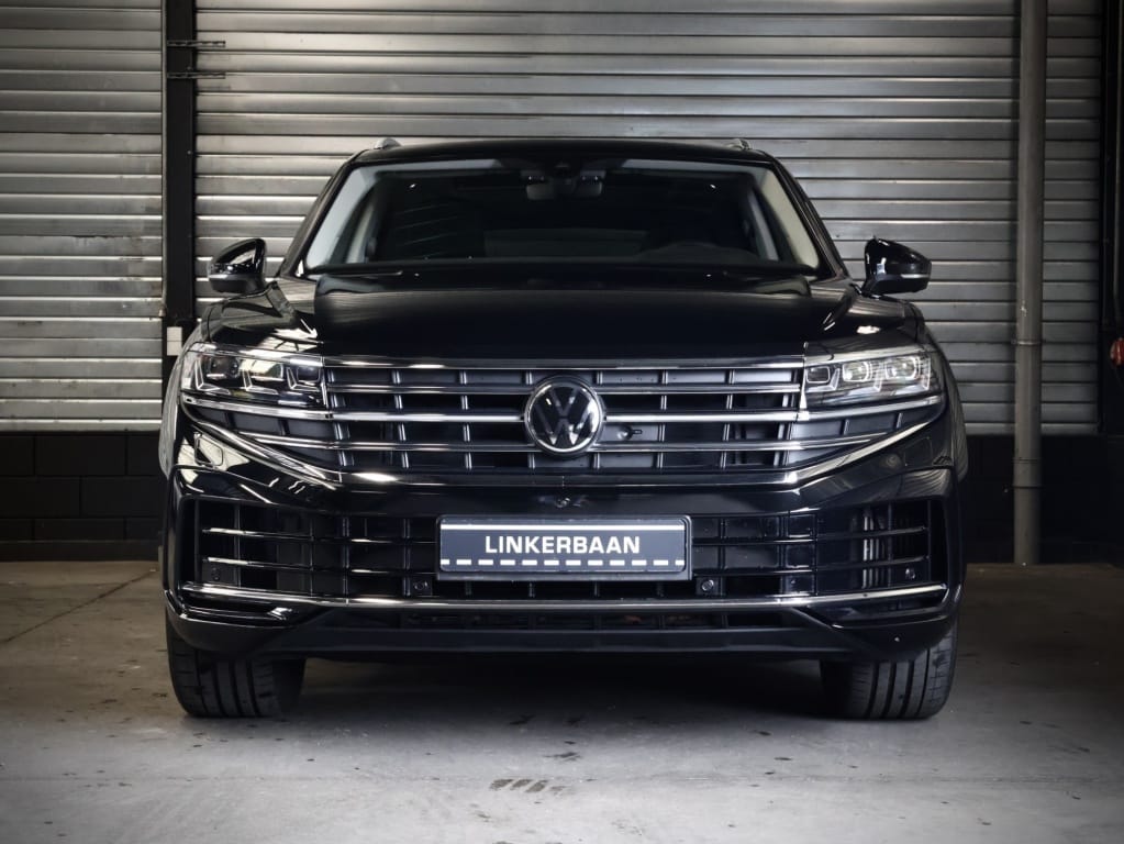 Volkswagen Touareg — foto 14