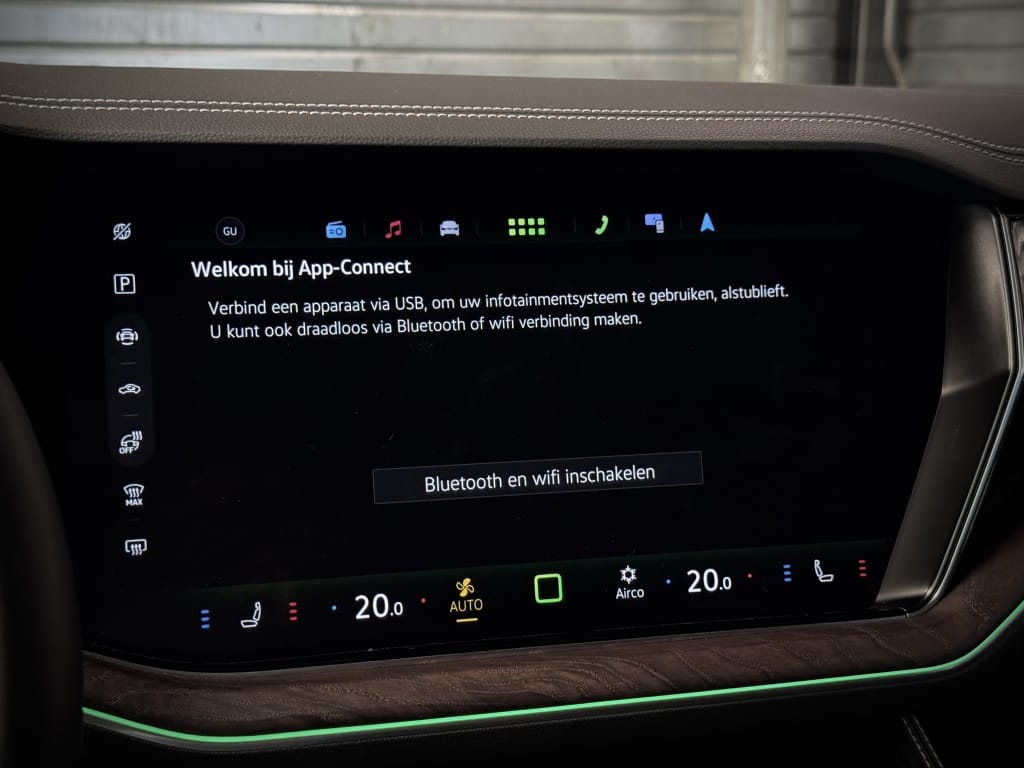 Volkswagen Touareg — foto 21