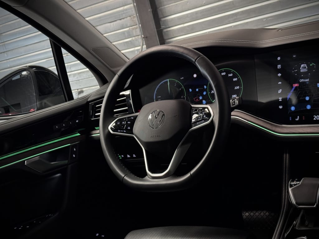 Volkswagen Touareg — foto 45