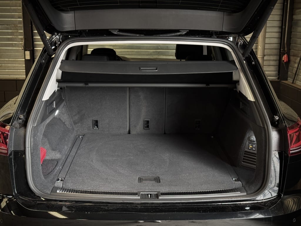 Volkswagen Touareg — foto 57