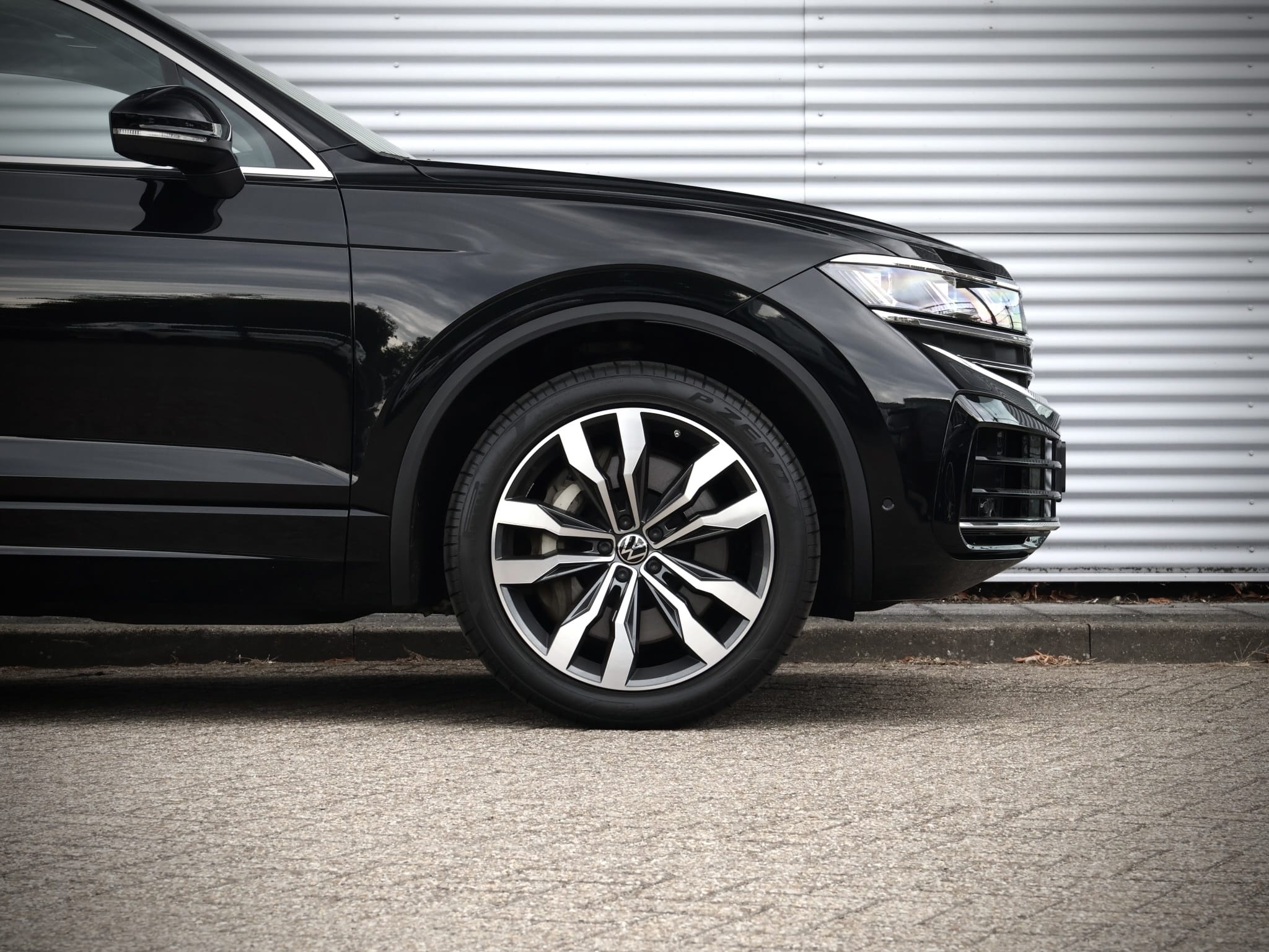 Volkswagen Touareg — foto 16