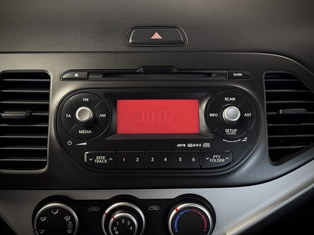 Kia Picanto — foto 17