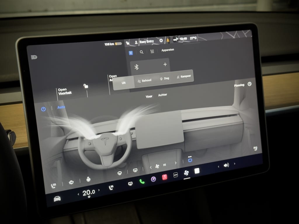 Tesla Model 3 — foto 25