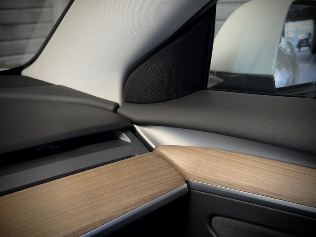 Tesla Model 3 — foto 37