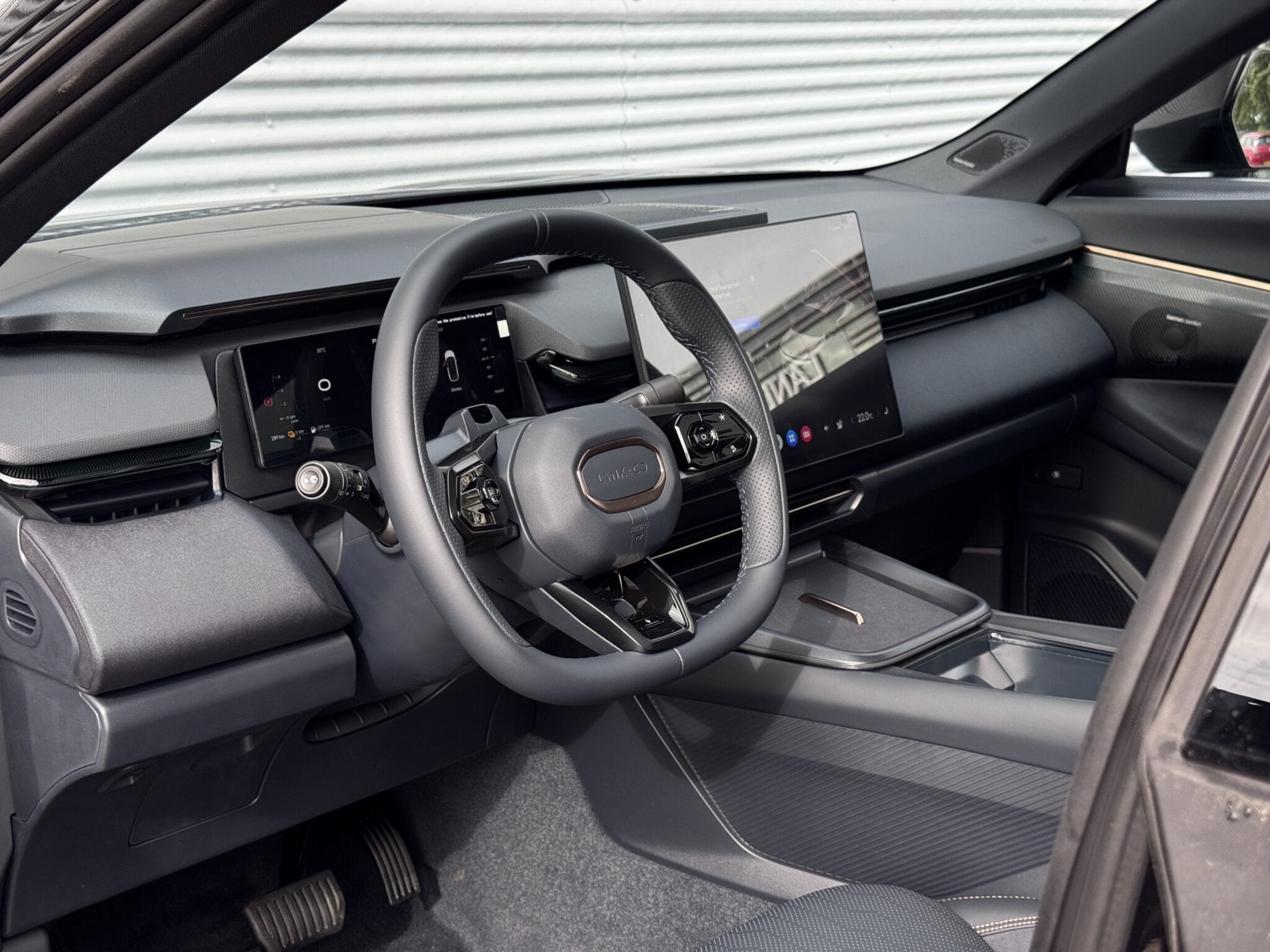 Lynk & Co 08 — foto 4
