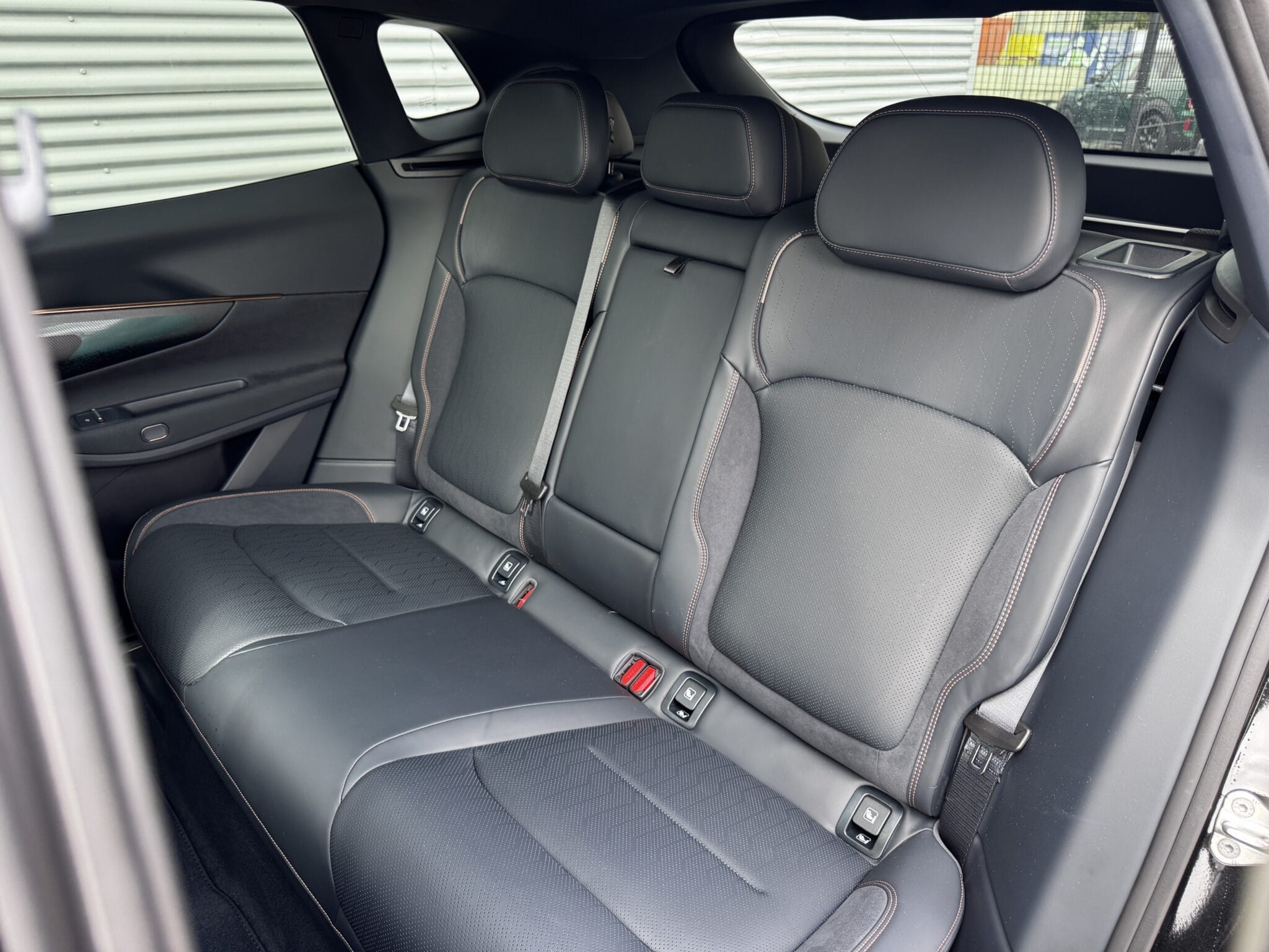 Lynk & Co 08 — foto 6
