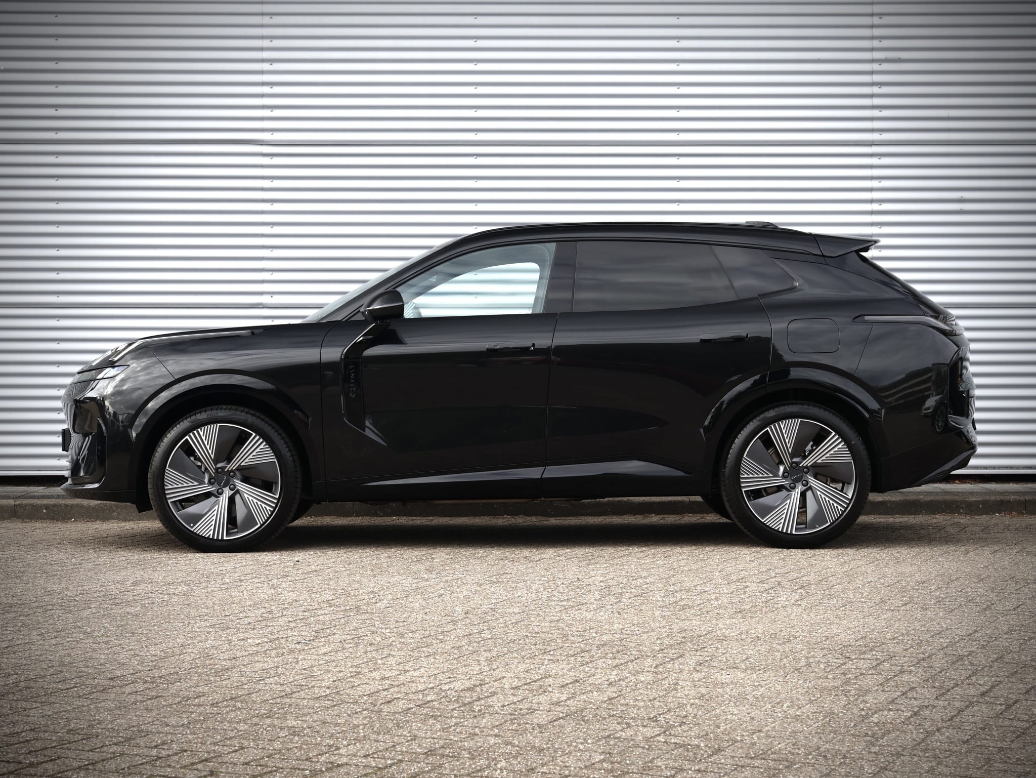 Lynk & Co 08 — foto 7