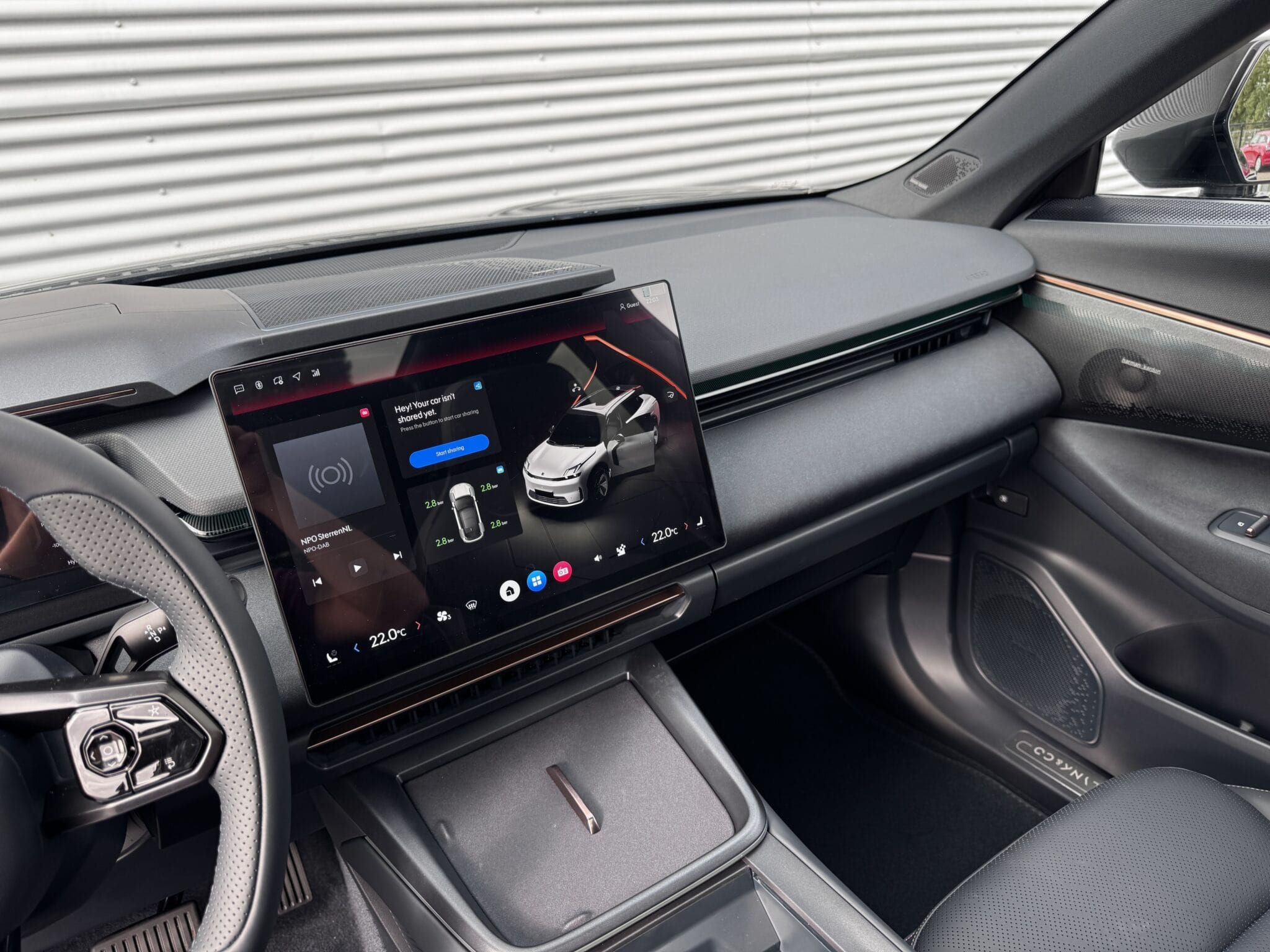Lynk & Co 08 — foto 10