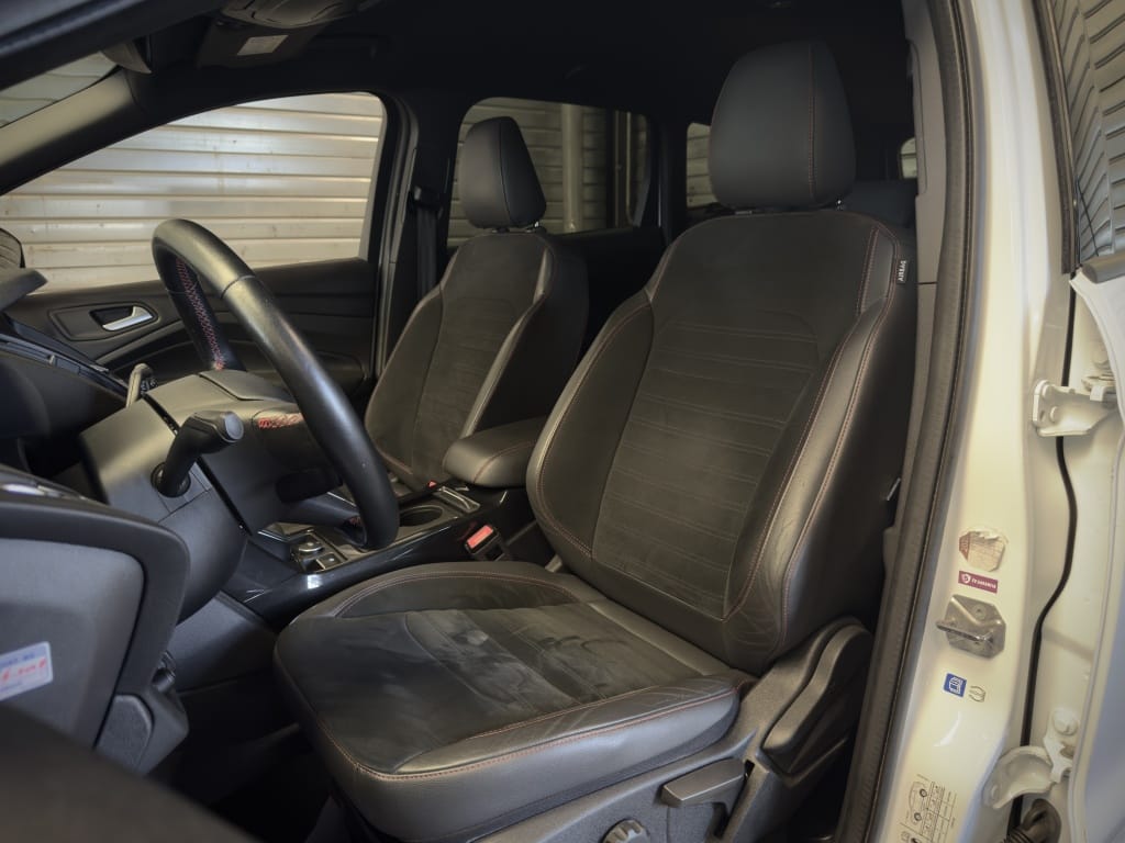 Ford Kuga — foto 5