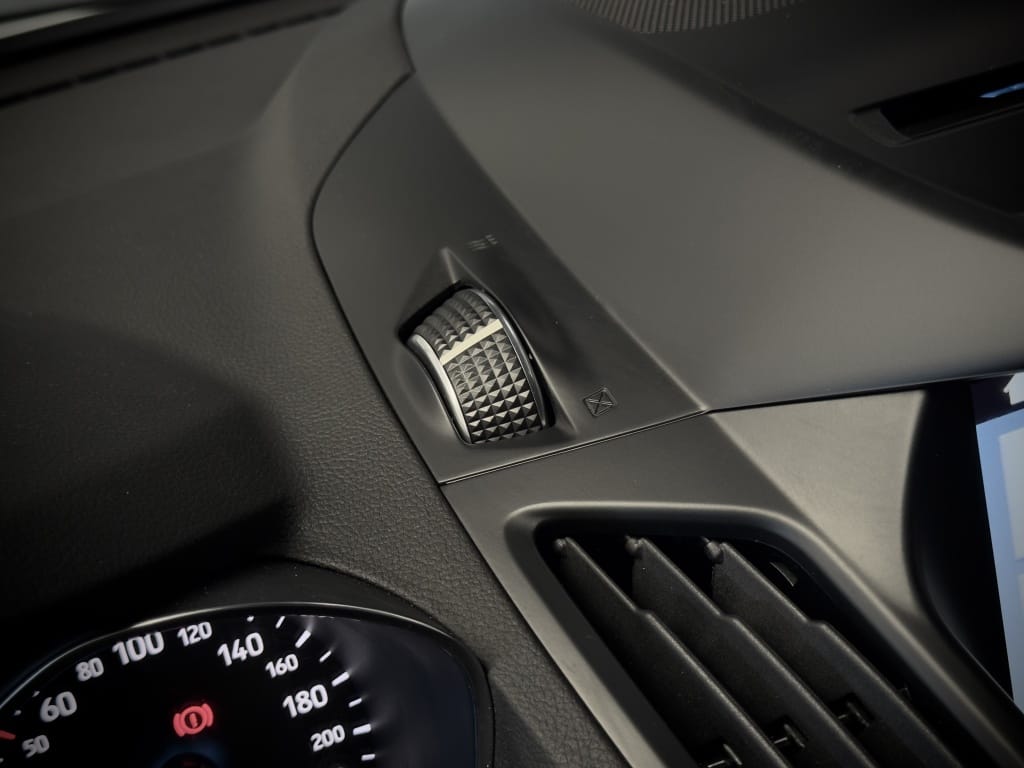 Ford Kuga — foto 33