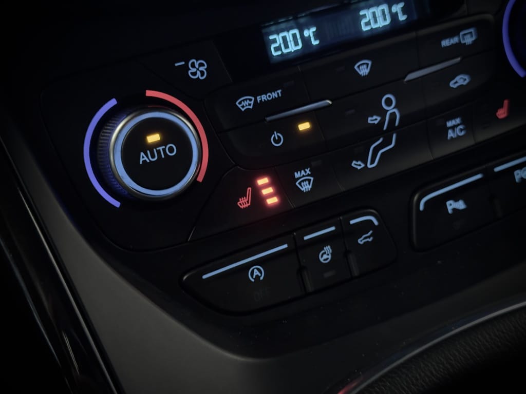 Ford Kuga — foto 38