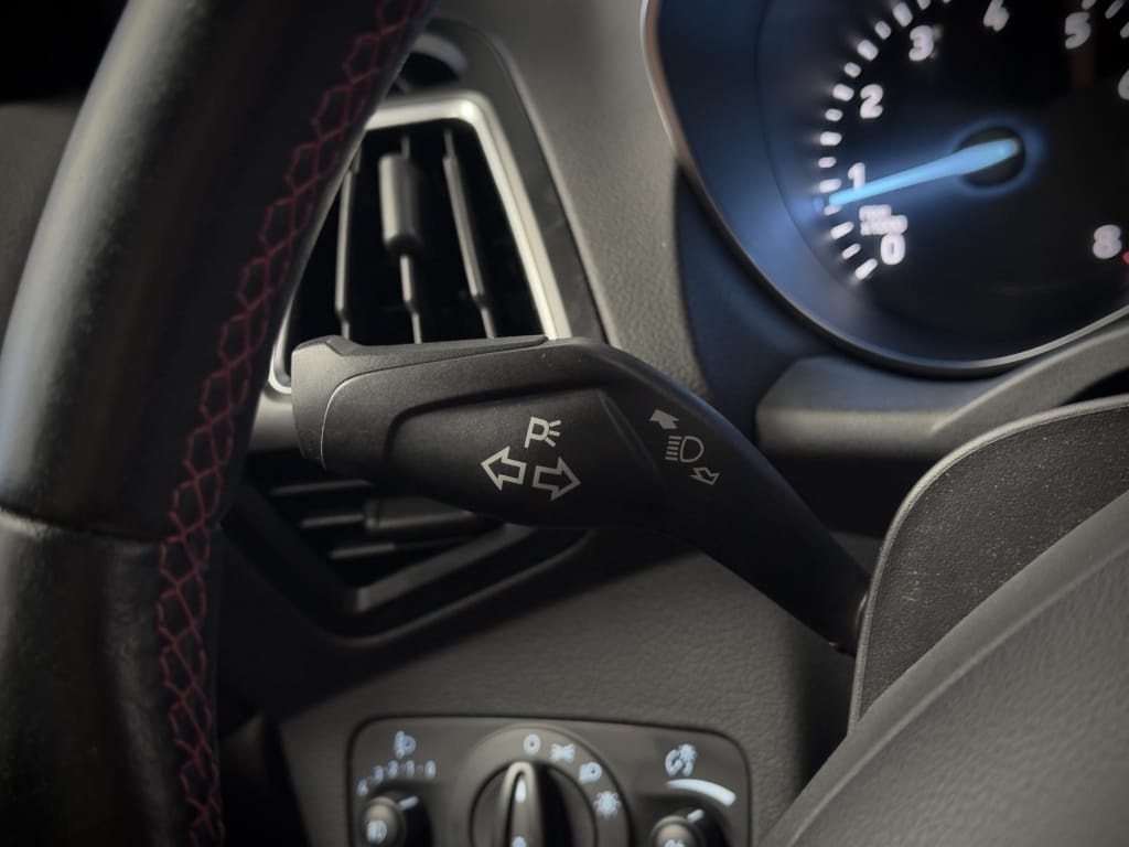 Ford Kuga — foto 44