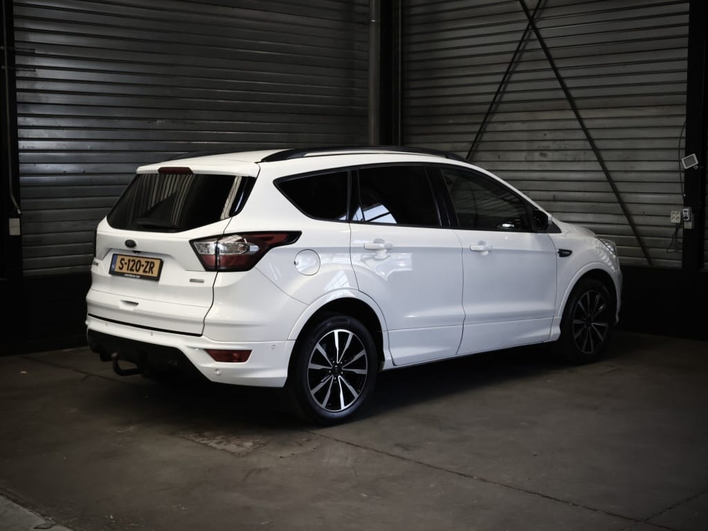 Ford Kuga — foto 53