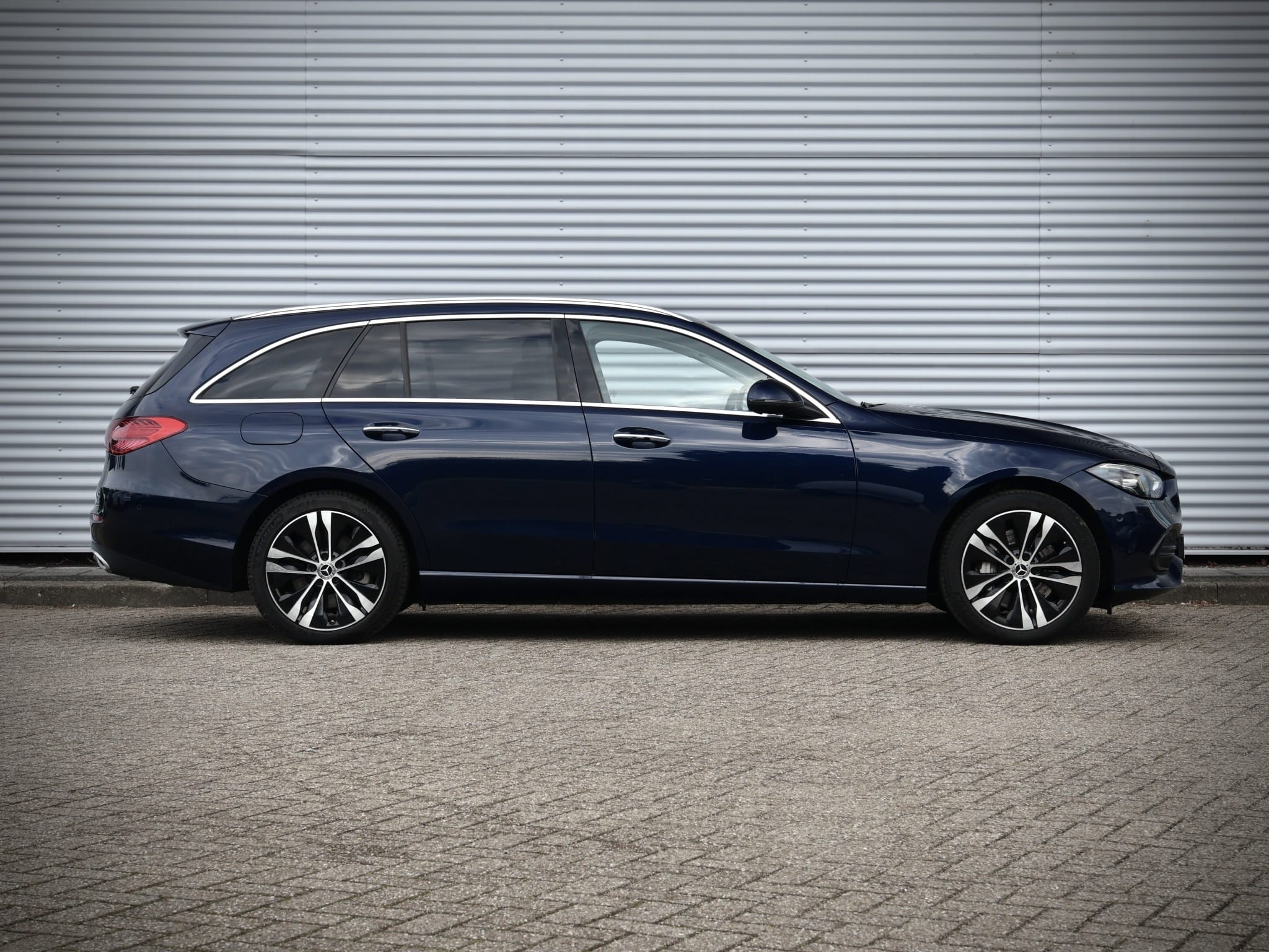 Mercedes-Benz C-Klasse — foto 13