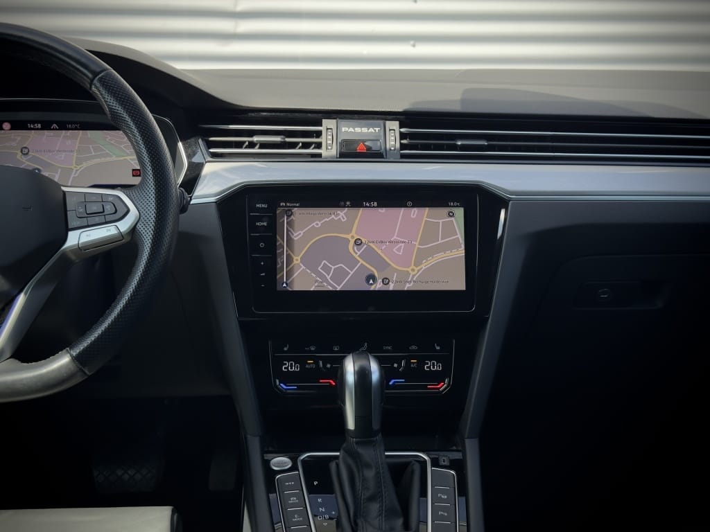 Volkswagen Passat — foto 18