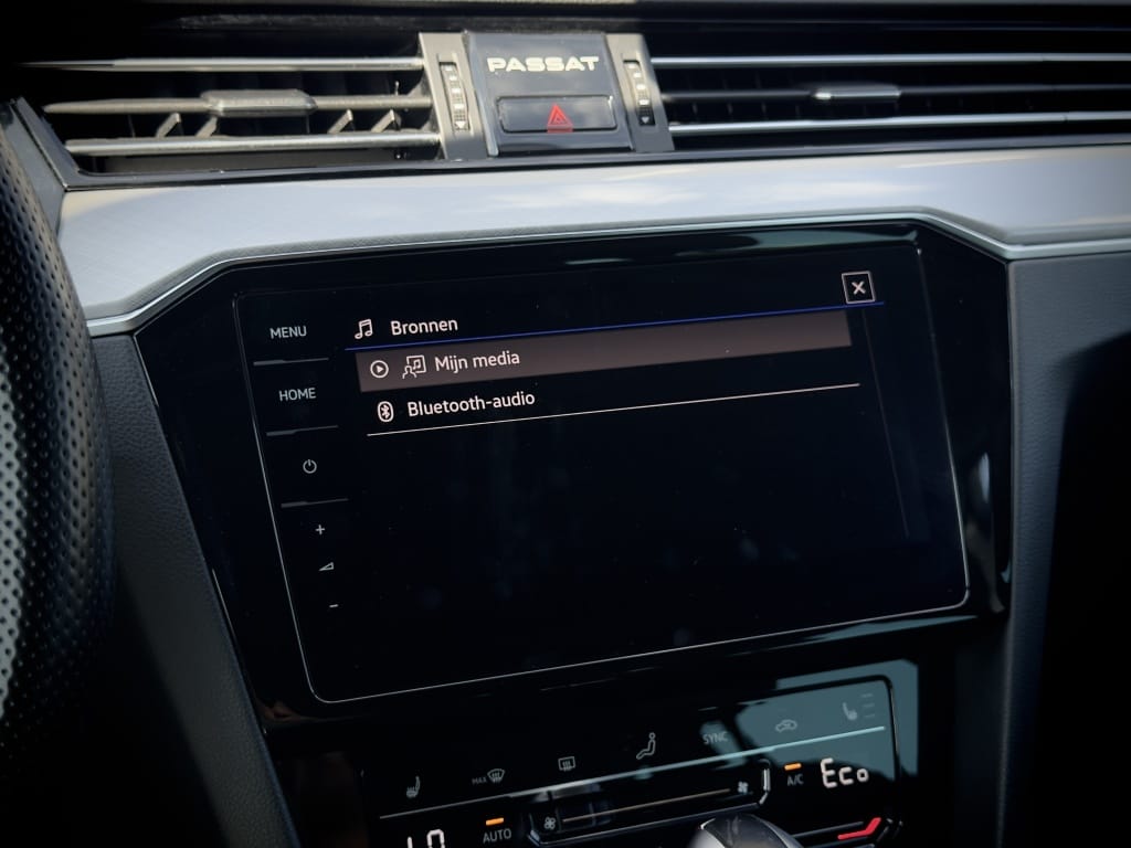 Volkswagen Passat — foto 21