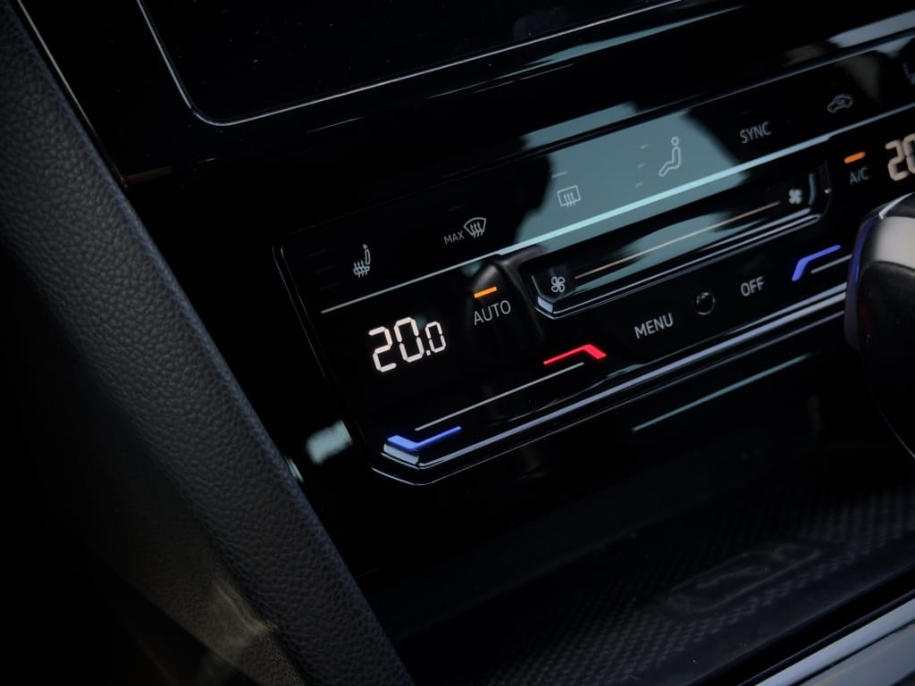 Volkswagen Passat — foto 26