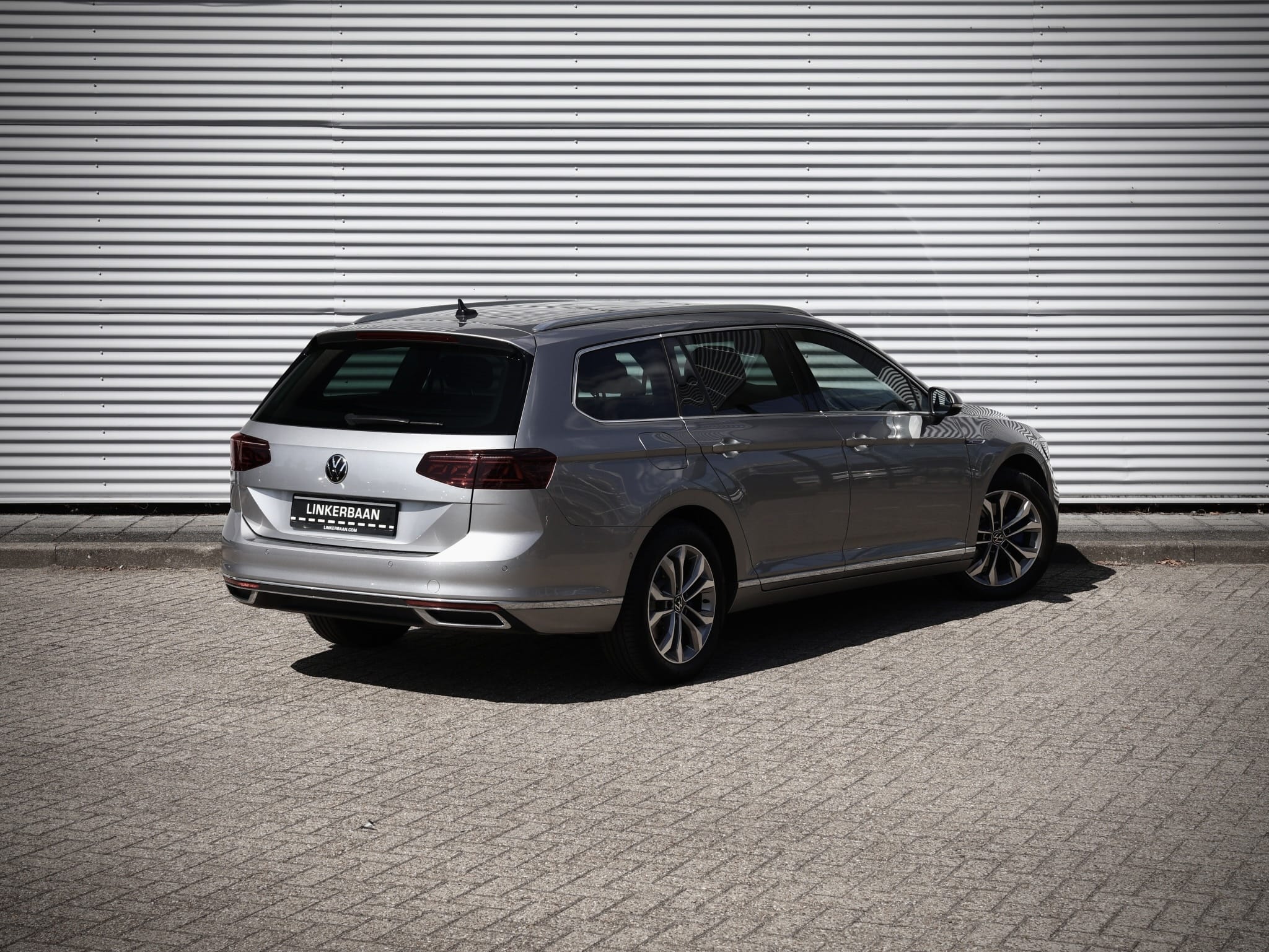 Volkswagen Passat — foto 53