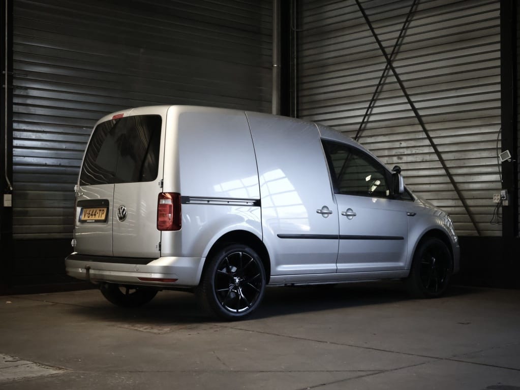 Volkswagen Caddy — foto 3
