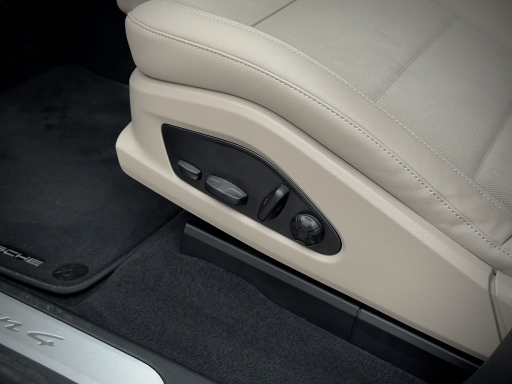 Porsche Macan — foto 10