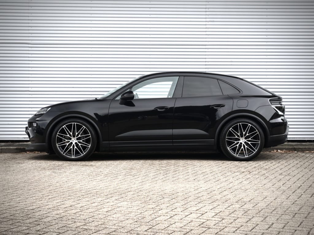 Porsche Macan — foto 12