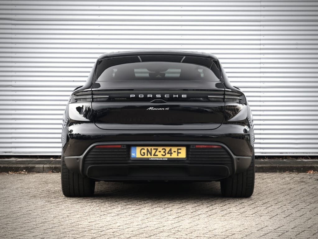 Porsche Macan — foto 15