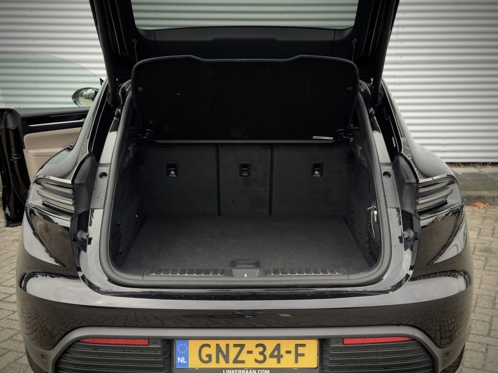 Porsche Macan — foto 58