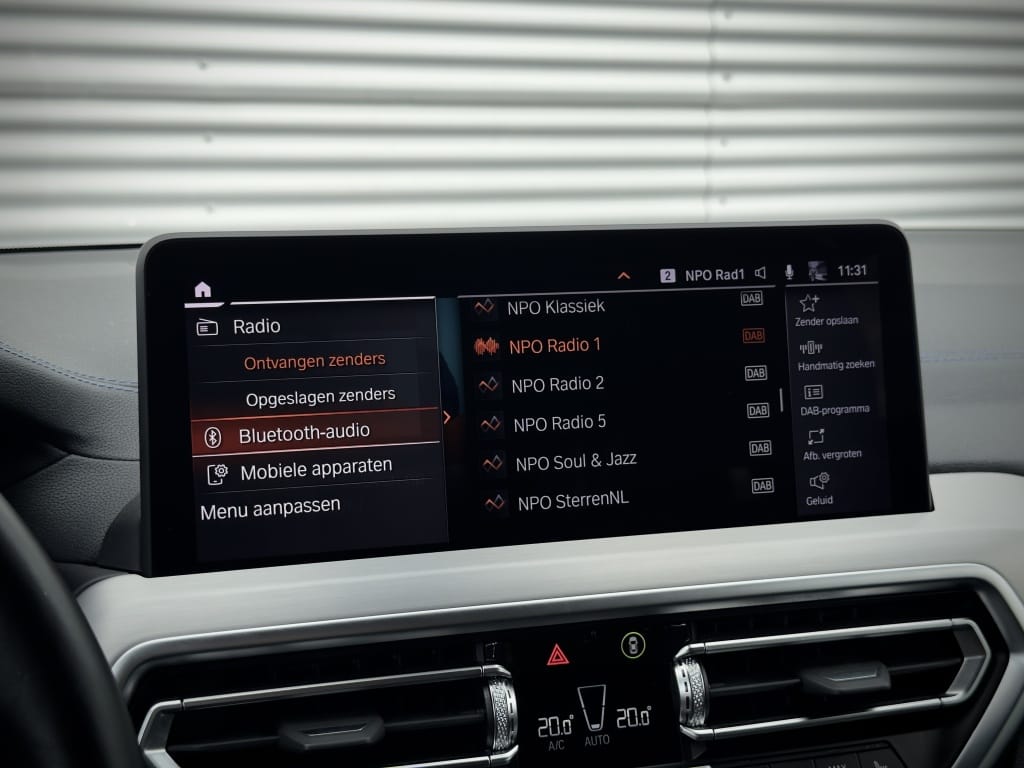 BMW iX3 — foto 25