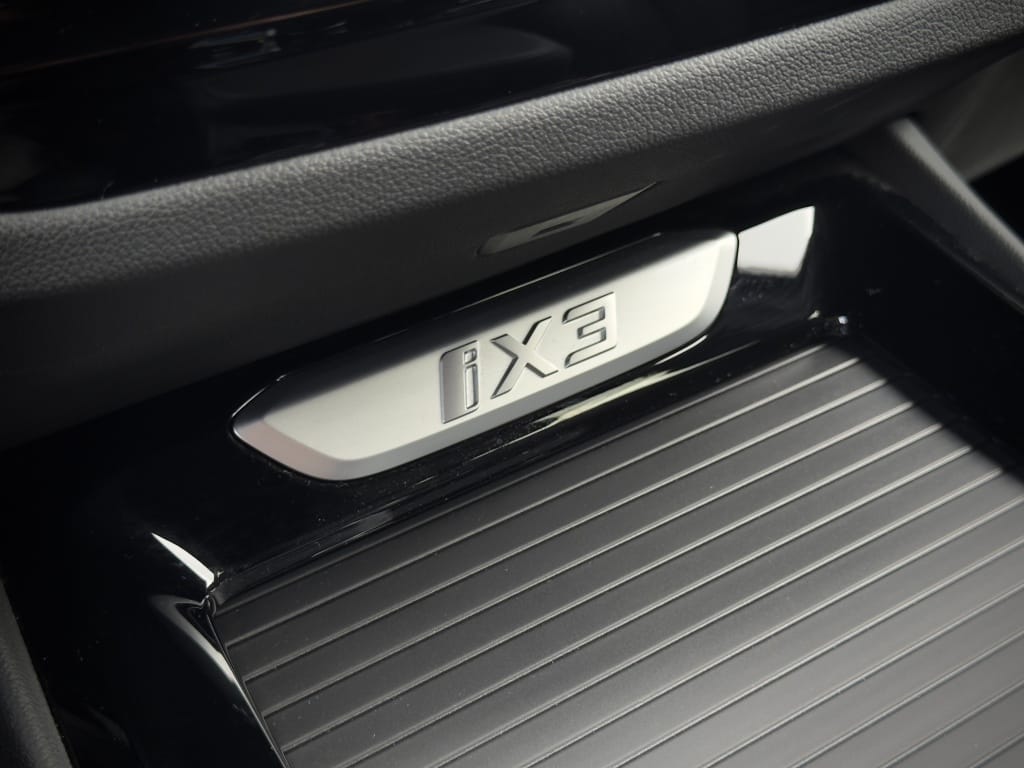 BMW iX3 — foto 38