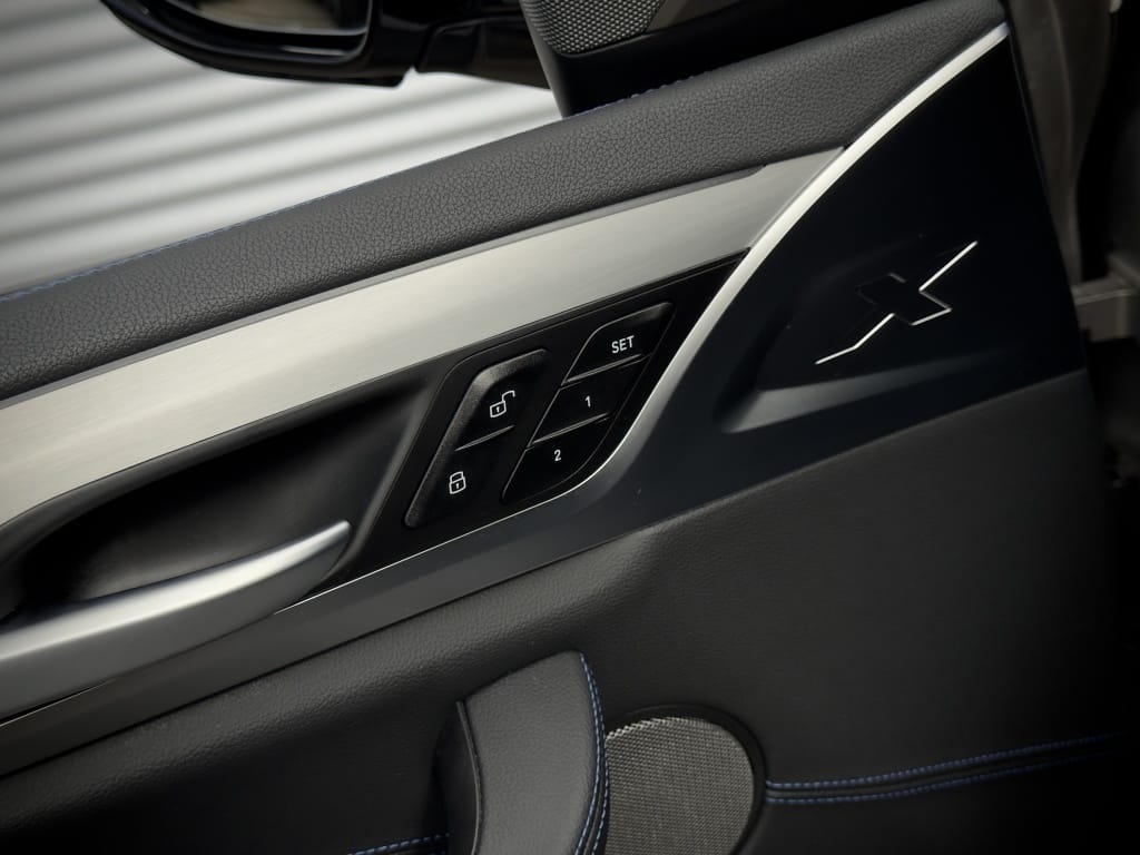 BMW iX3 — foto 52