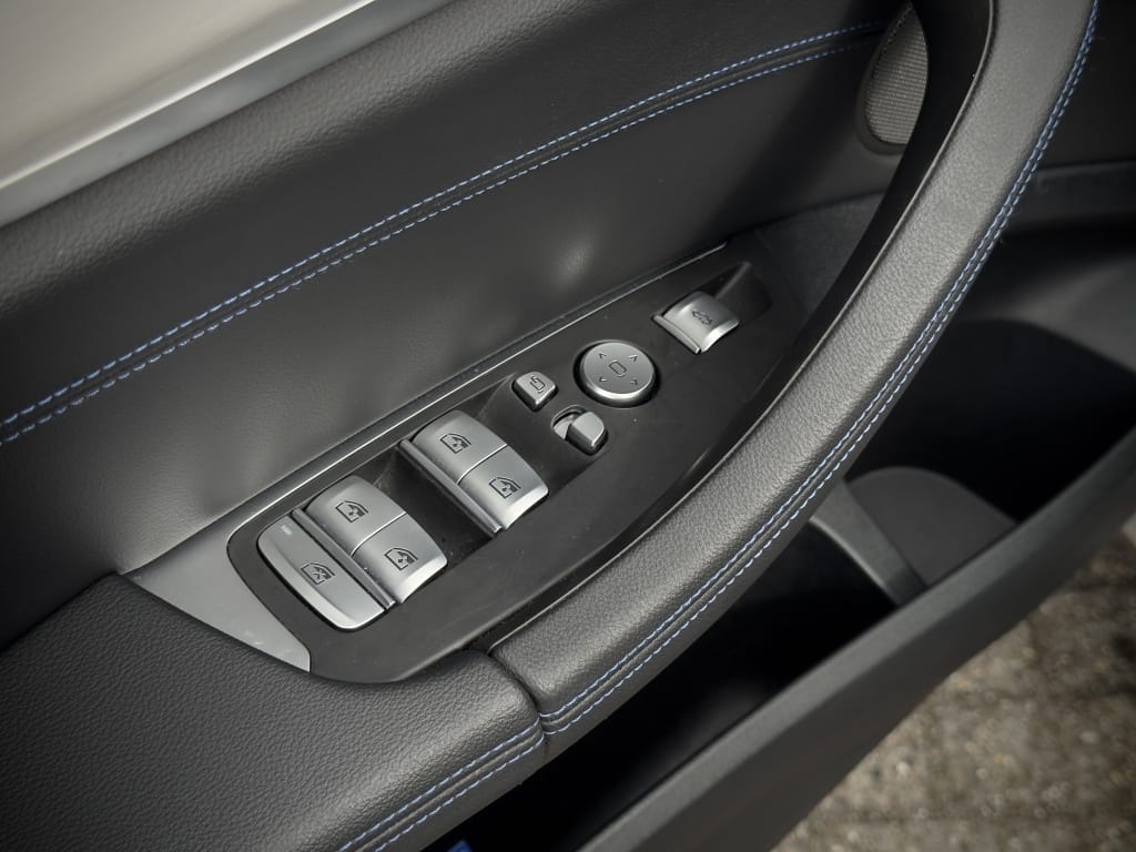 BMW iX3 — foto 53