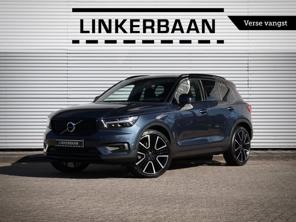 Volvo XC40 — foto 1