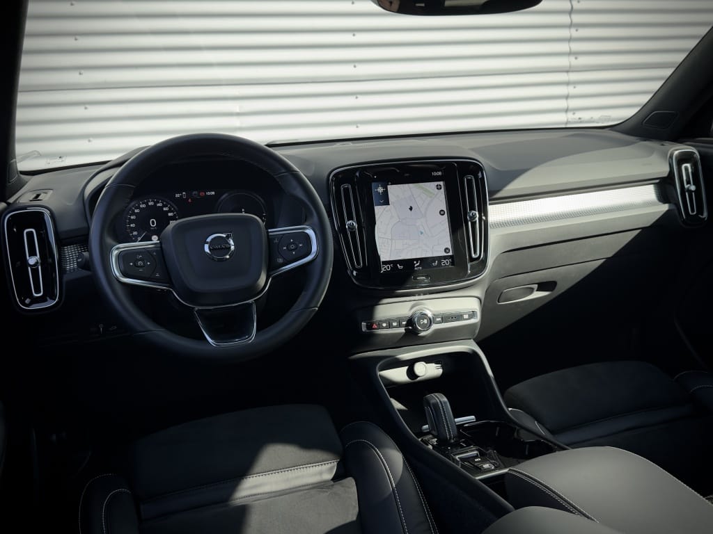 Volvo XC40 — foto 5